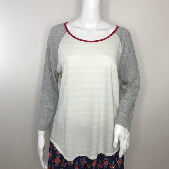 Levi's Tops - 1 E Levi's Cream Stripes Gray Ringer Baseball Tee